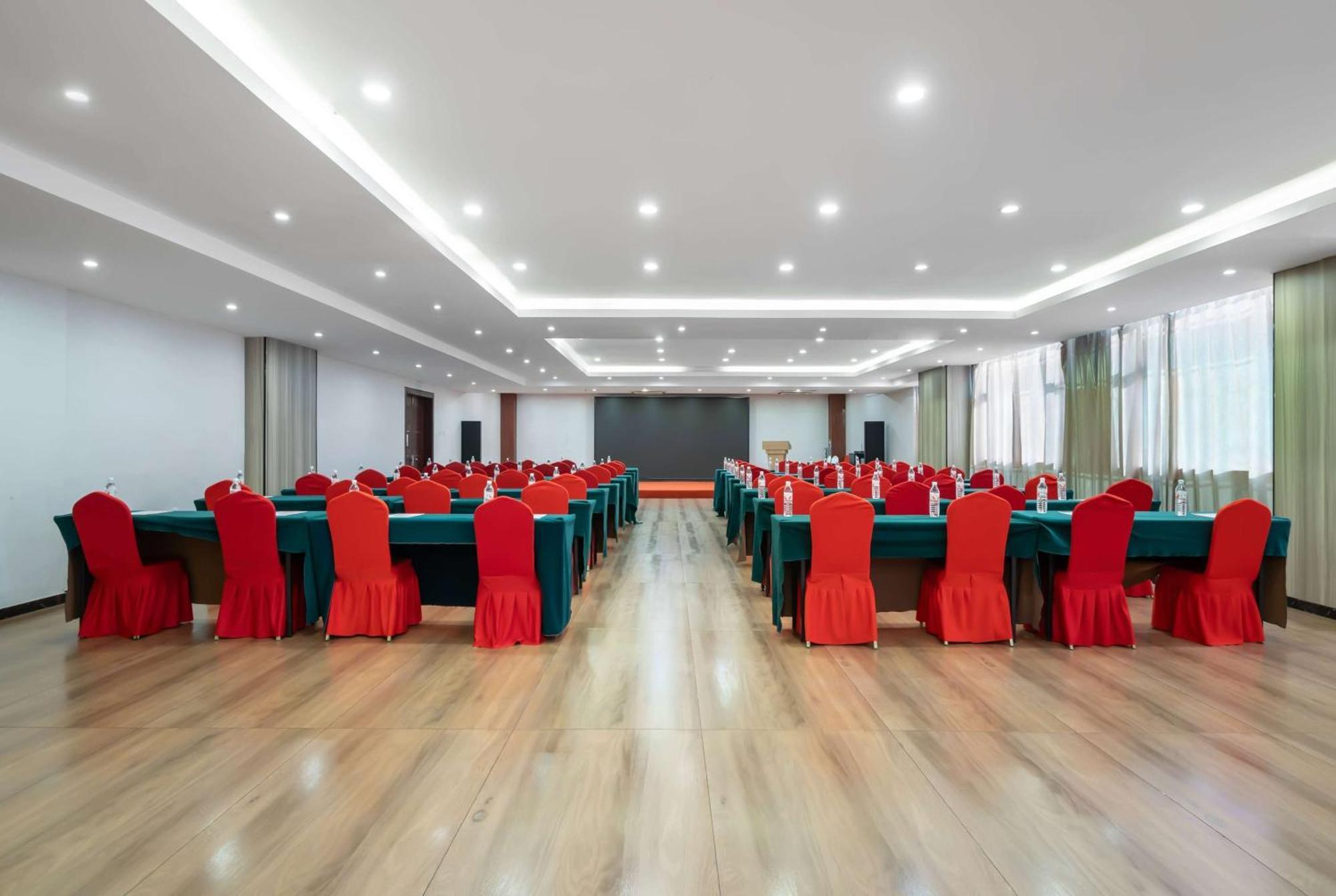 Ramada Linyi North Hotel Luaran gambar