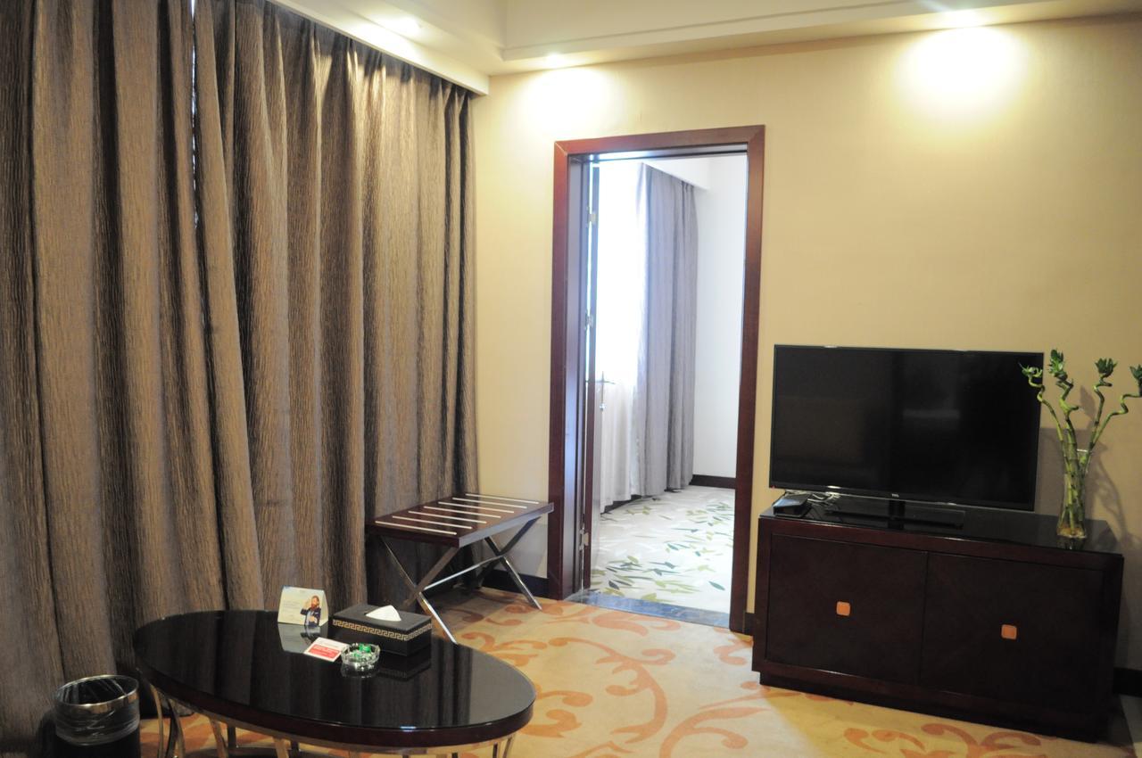 Ramada Linyi North Hotel Luaran gambar